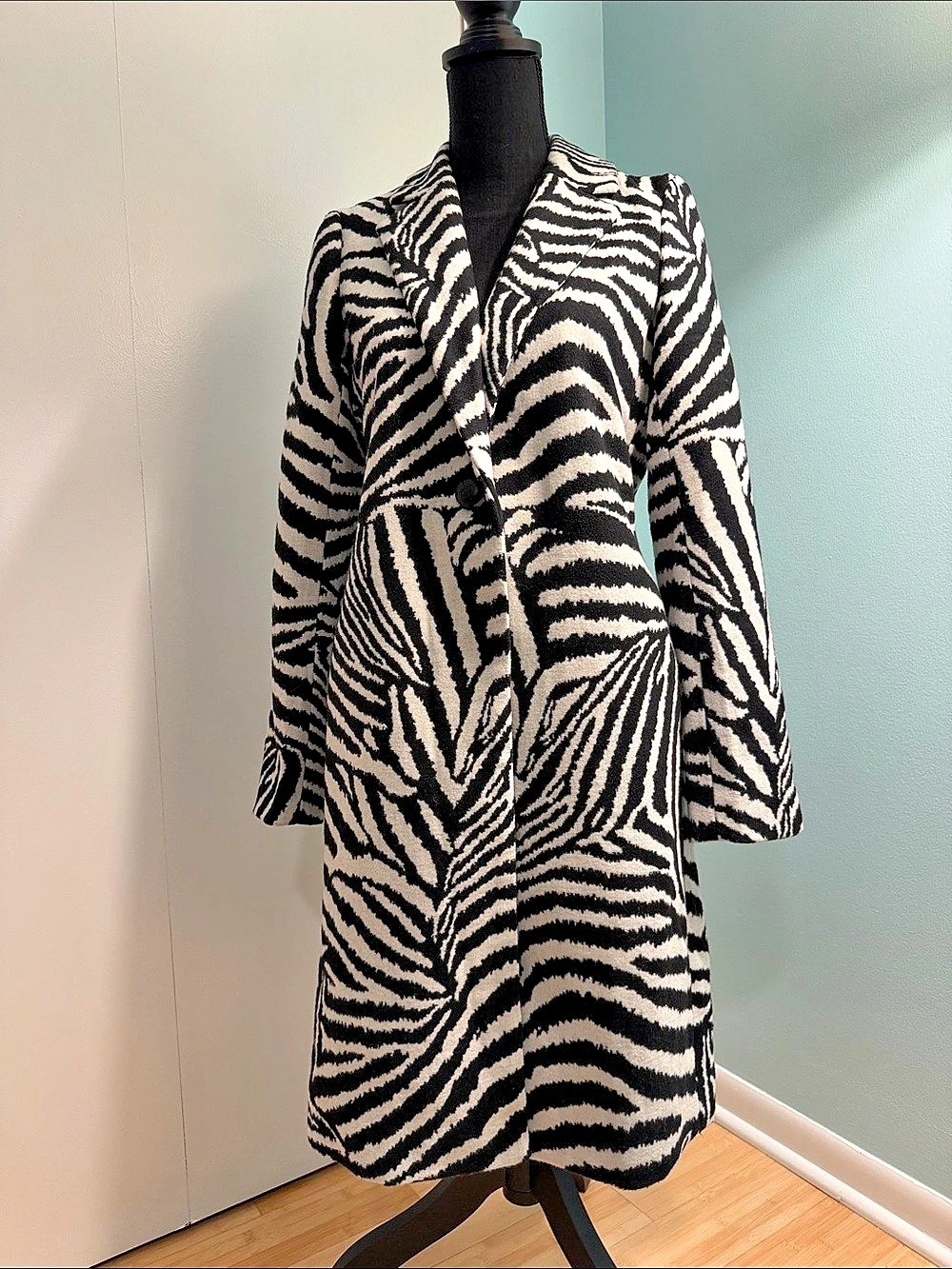 Rachel Zoe Animal Print Blazer in Black & White Size Small NWT